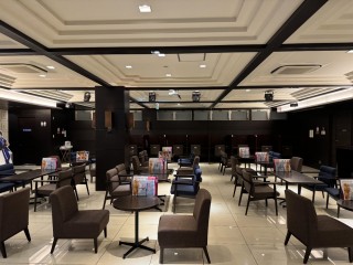 4F カフェ&コワーキング