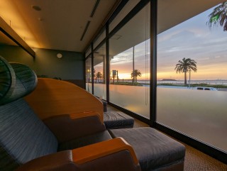 リクライニング