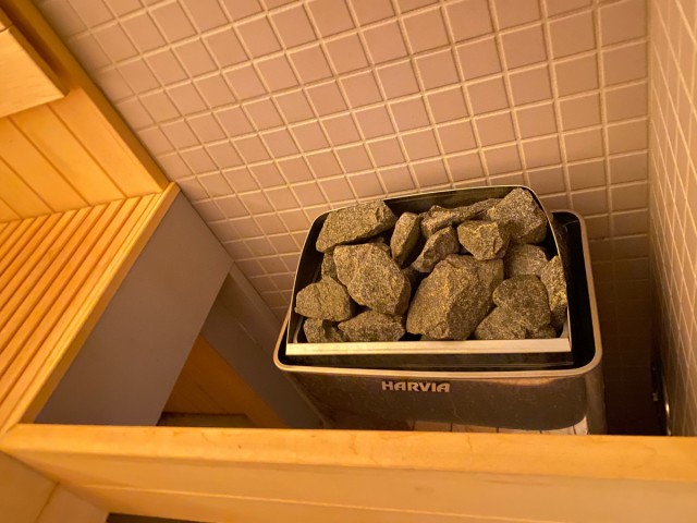 サウナ室(最大2名用)