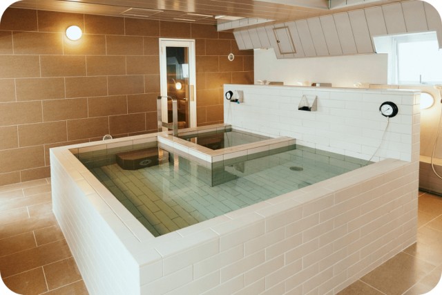 男性水風呂(公式サイトから引用)