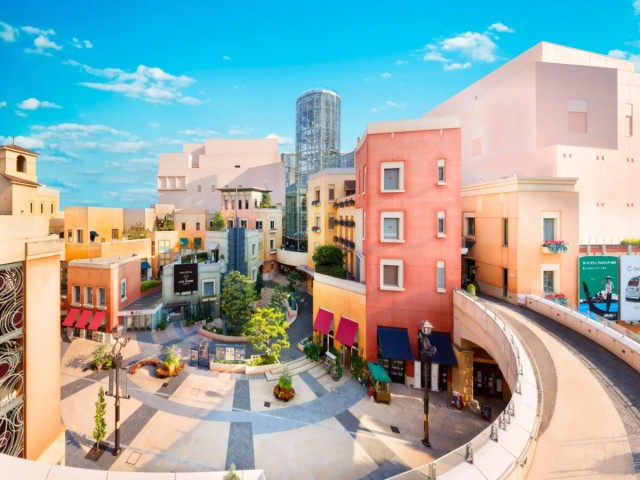 複合施設「ラ チッタデッラ」