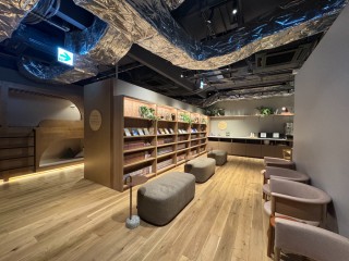 ラウンジ(フリードリンク・スナック)