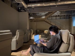 岩盤浴エリア 休憩スペース