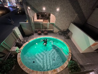 プール｜屋外サウナエリア