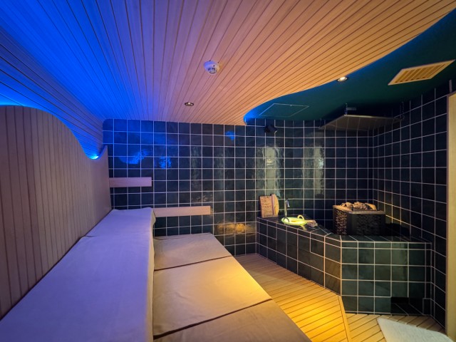 【女湯】やちむんサウナ