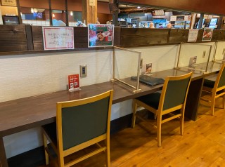 食事処カウンター席